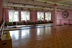 Студия современного эстрадно-спортивного танца Реверанс - Чернигов, Танцы
